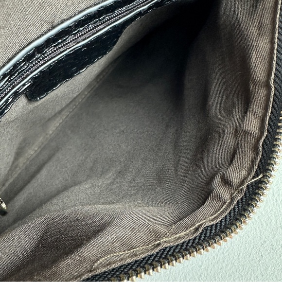 Stauer Sloane Crocodile-Embossed Clutch Black Wristlet Crossbody NWOT - Picture 8 of 13